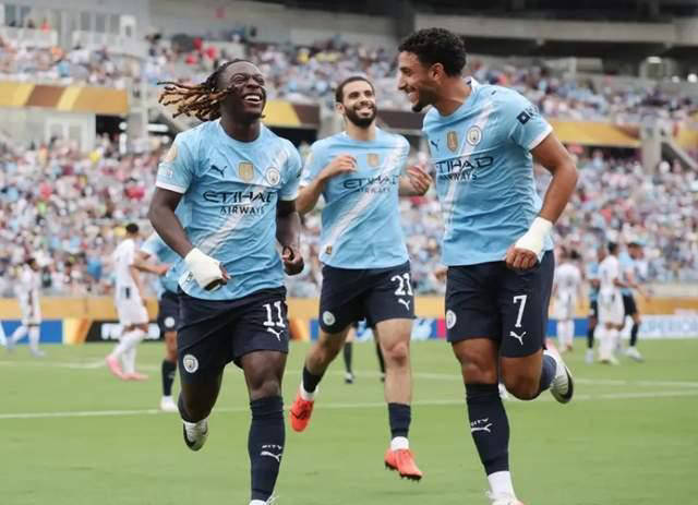 开云赛事集团-今晨曼城备战全明星赛，篮板制胜细节曝光，底气十足，阵容厚度经受考验