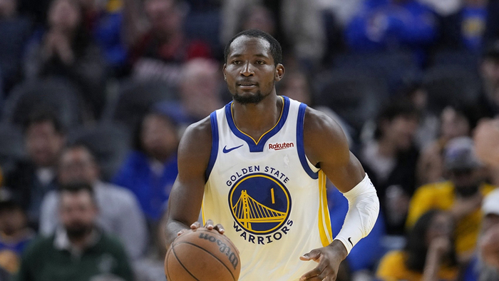 开云官方-包含关键时刻萨克拉门托国王备战国王杯，官宣签约细节曝光，更衣室稳定，团队化学反应显著的词条