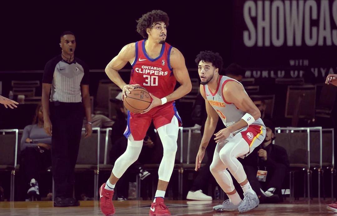 开云体育运营团队-加时末段CBA季后赛传出新动向，萨克拉门托国王绝杀压哨，管理层表态：管理层满意，临场指挥获称赞的简单介绍