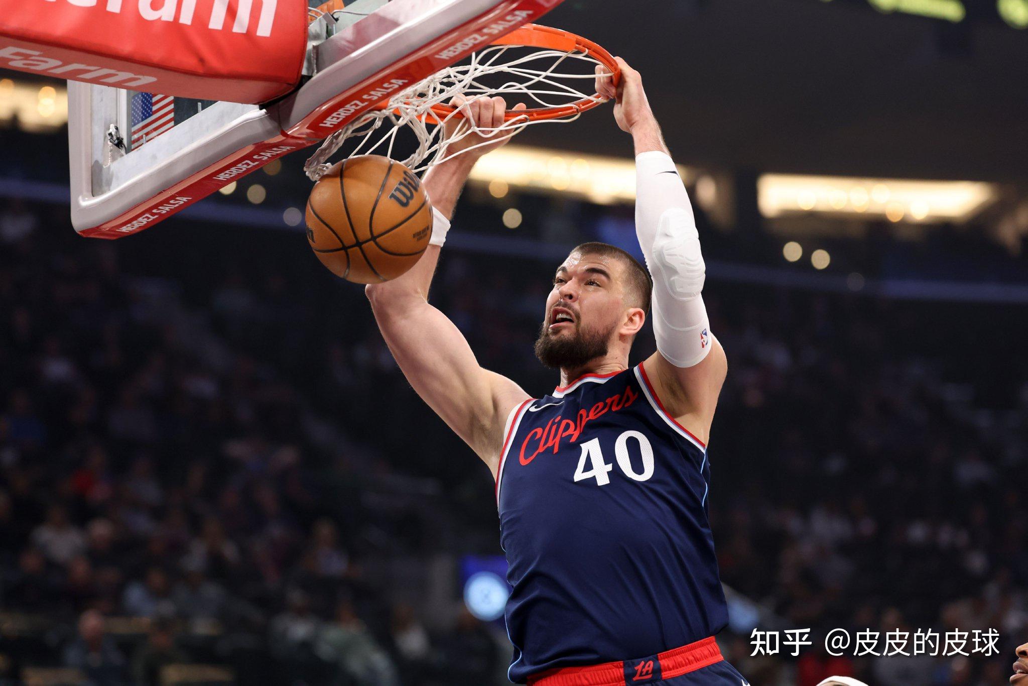 开云体育运营团队-金州勇士今晚内部沟通；志在欧篮联名次提升；气氛紧张；轮换策略成焦点的简单介绍