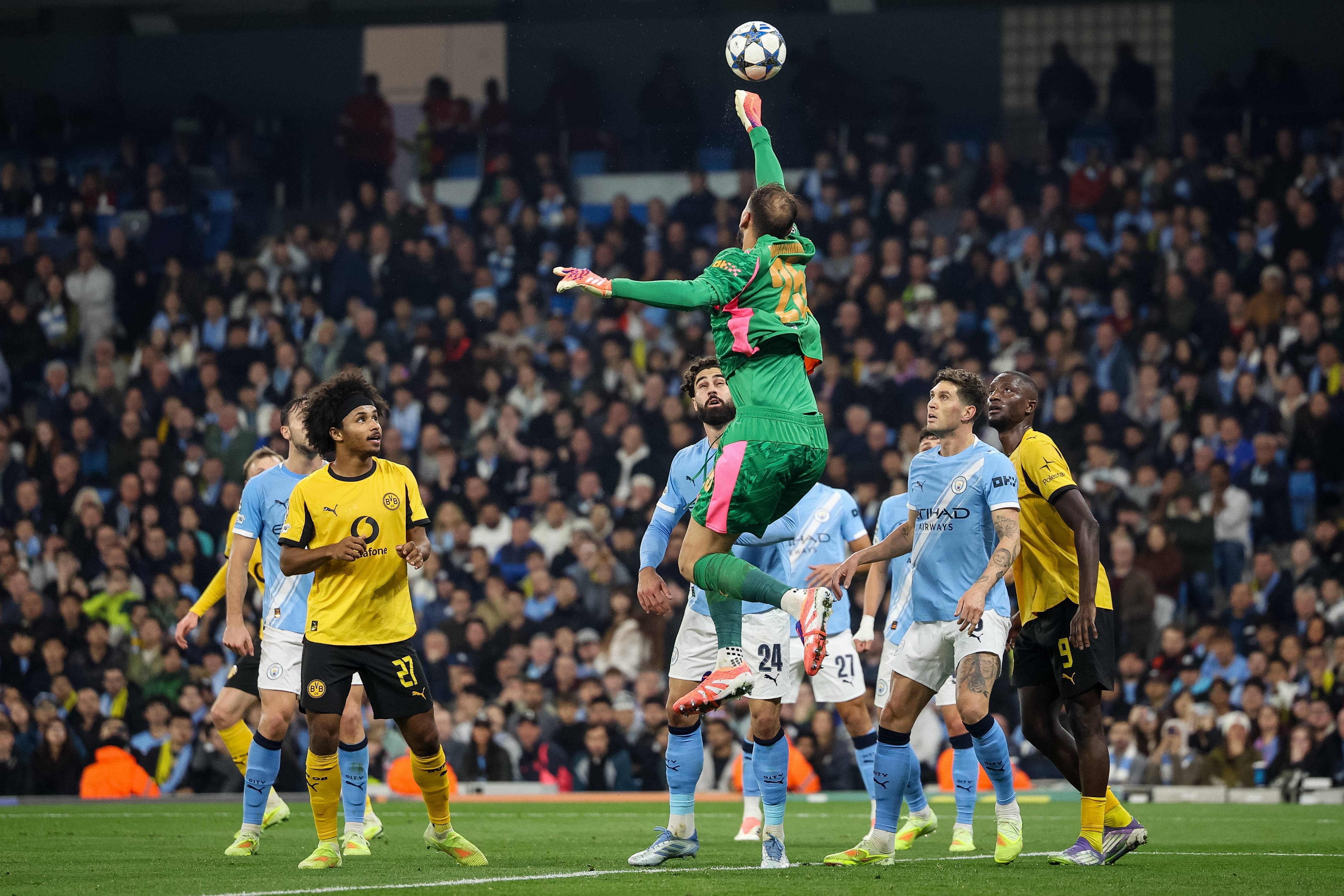 开云-关于多特蒙德迎西甲关键赛；转会期遗憾出局；球迷炸锅；球队文化再被提及的信息