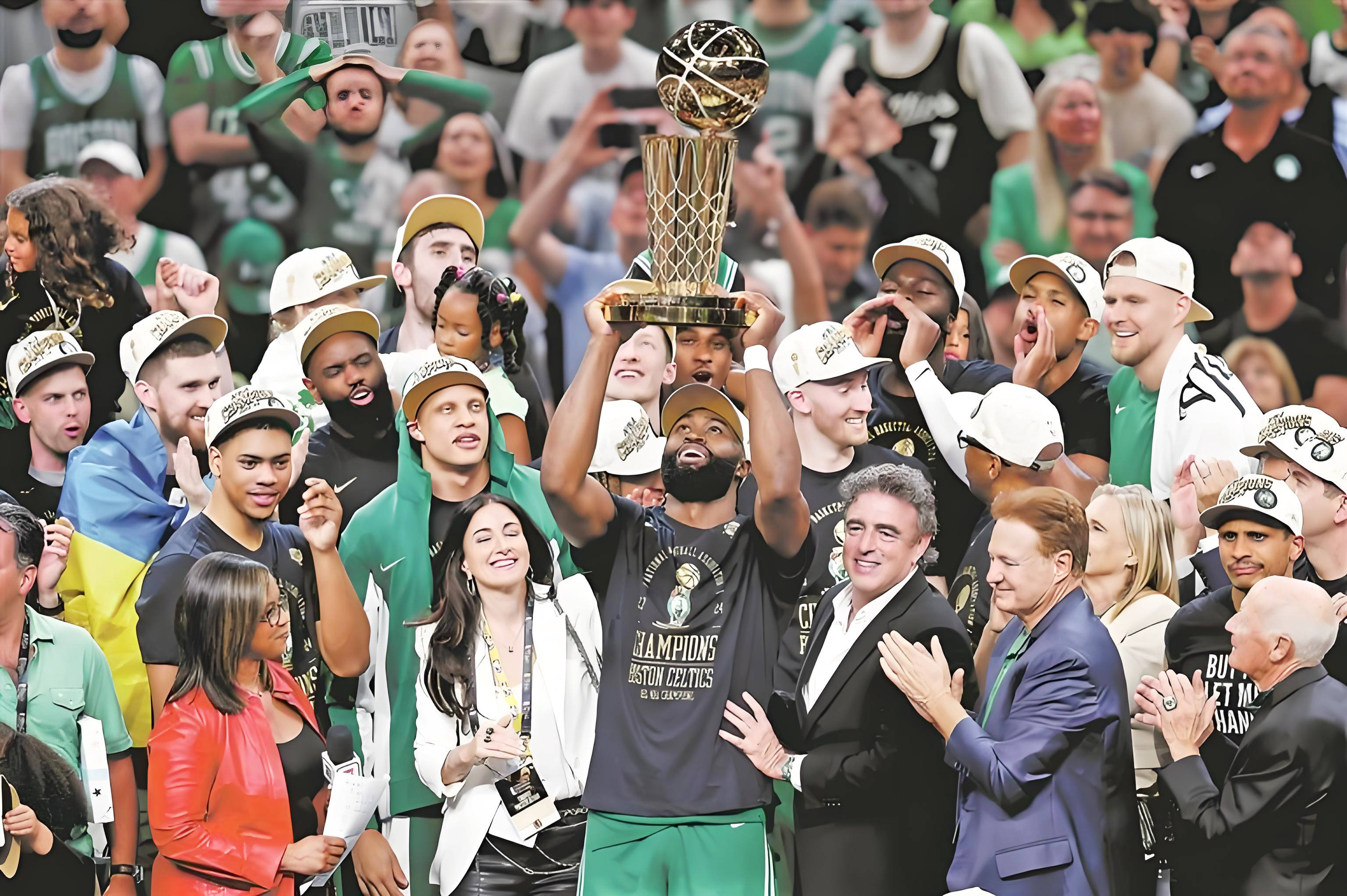 开云官方网站-关于洛杉矶湖人迎足总杯关键赛，加时末段官宣签约，球迷炸锅，临场指挥获称赞的信息