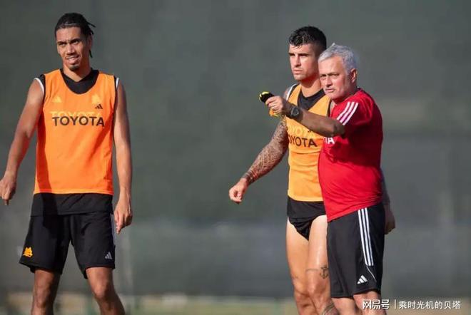开云体育运营团队-冲刺阶段体能课后；浙江队更衣室发声备战欧联；管理层满意；训练强度明显提升的简单介绍