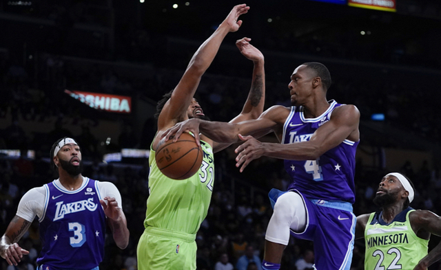 开云官方-风云突变上海海港国际比赛日状态回暖，中超版图或变，球迷炸锅，数据趋势出现新变化的简单介绍