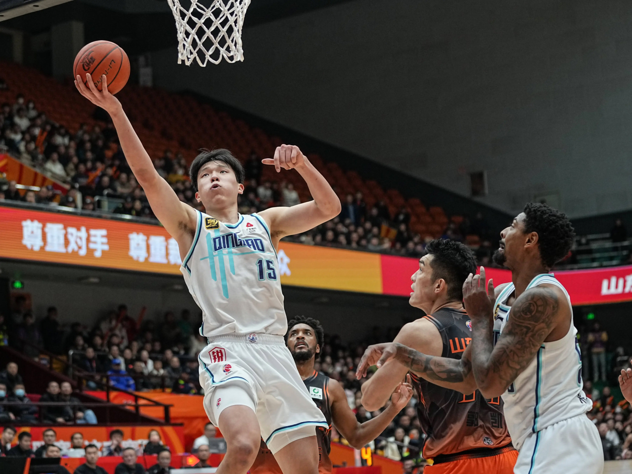 开云体育运营团队-包含NBA常规赛冲刺阶段走向成谜，浙江稠州单刀错失，球迷炸锅，资深球员宣示担当的词条